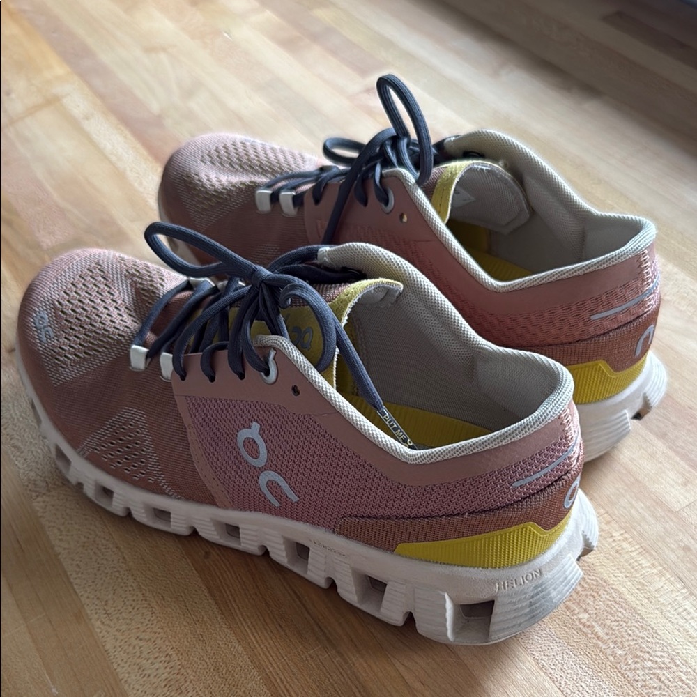 On Running Mocha Sand Sneakers Performance Design